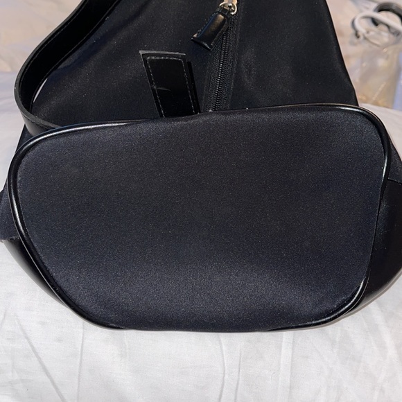 Liz Claiborne woman’s crossshoulder bag - Picture 6 of 8
